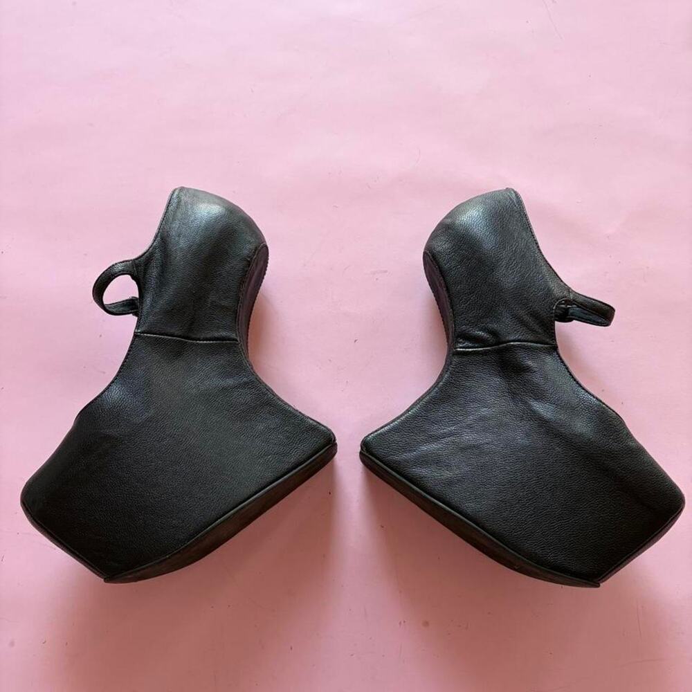 Black Leather Jeffery Campbell Night Walk Heelless Heels